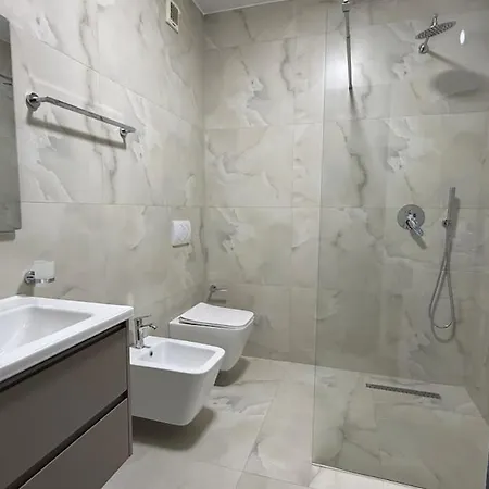 16bs New Bazaar Appartement Tirana