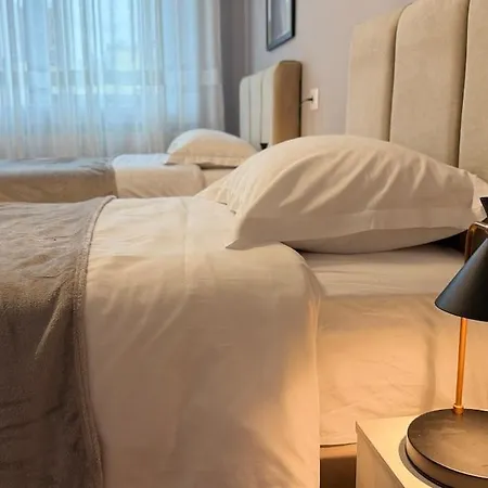 16bs New Bazaar Appartement Tirana